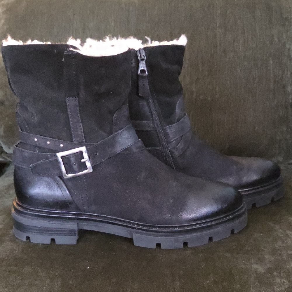 Miz Mooz Bonney White Fur-Lined Ankle Boots